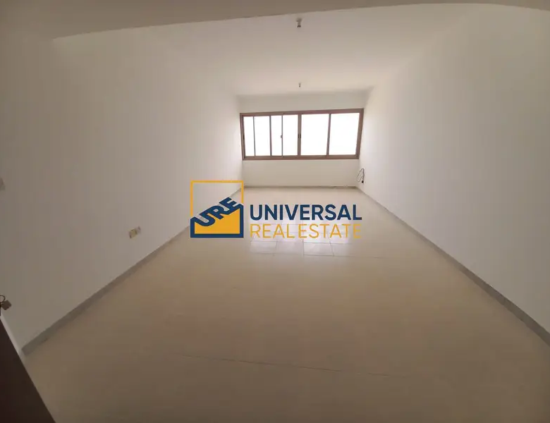 spacious 1BR Apartment in Airport Street