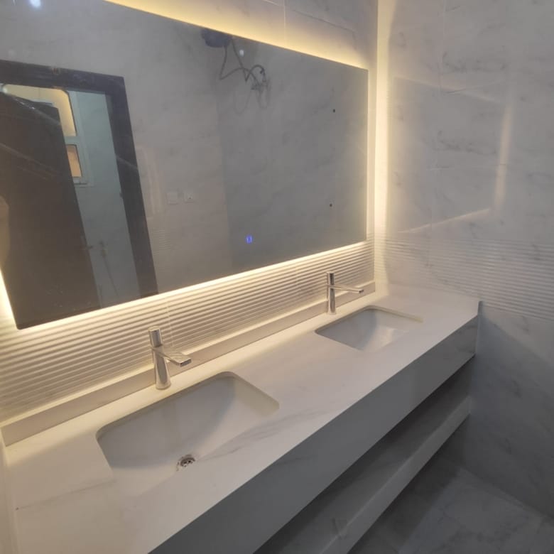 Luxury 6 BR Villa