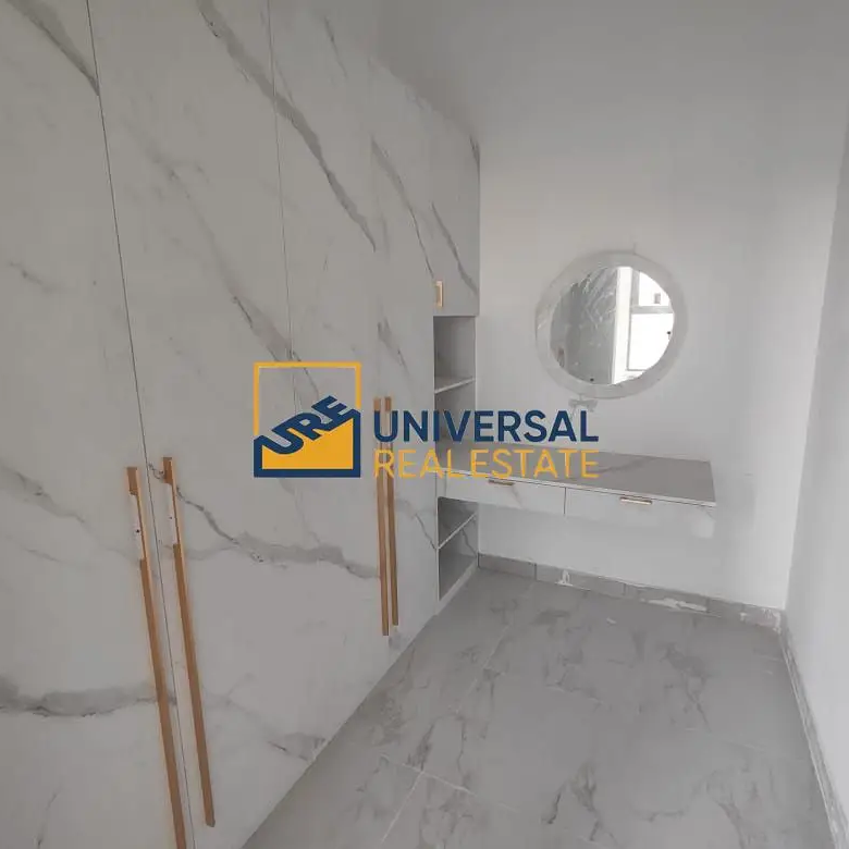 Spacious villa 7 bedrooms | brand new | Excellent location