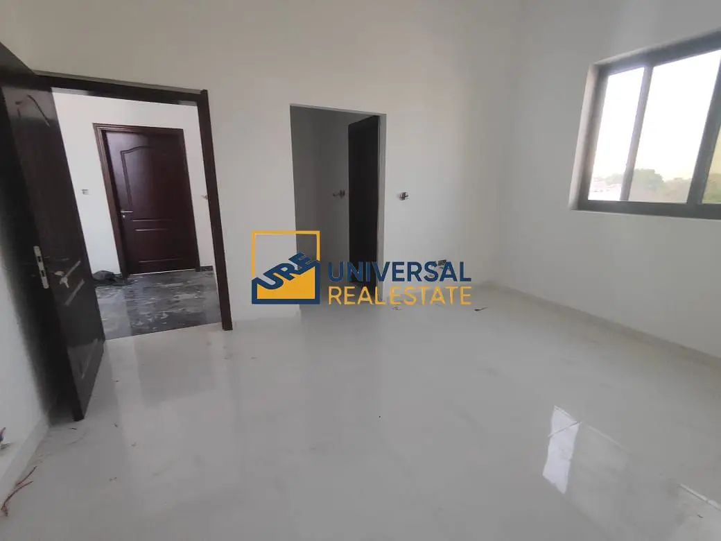 Spacious villa 7 bedrooms | brand new | Excellent location