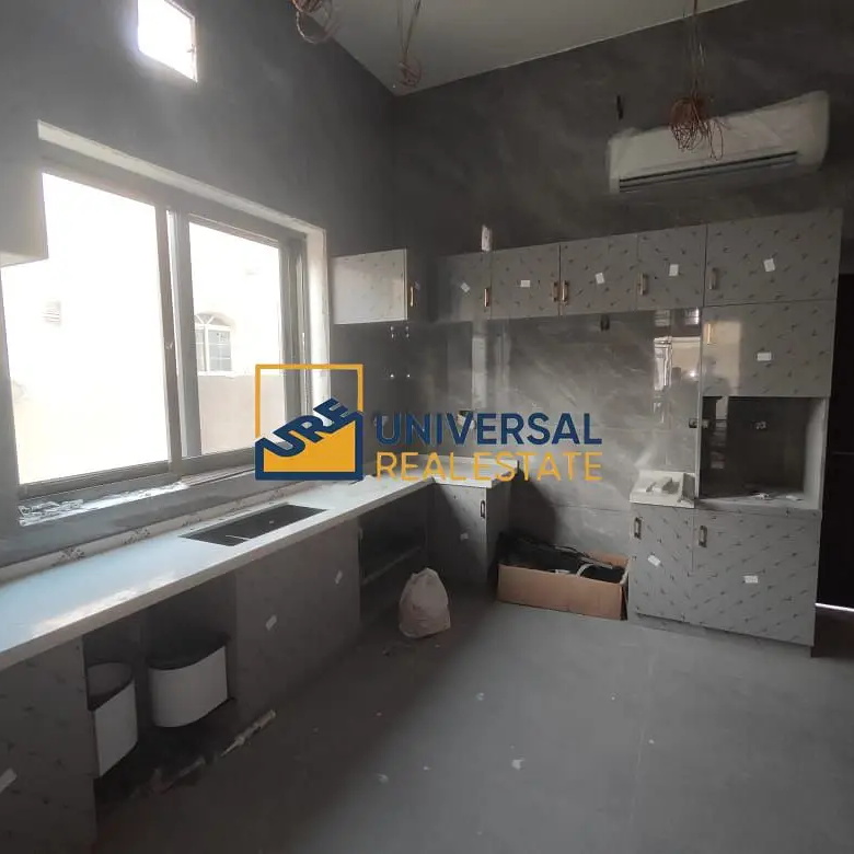 Spacious villa 7 bedrooms | brand new | Excellent location