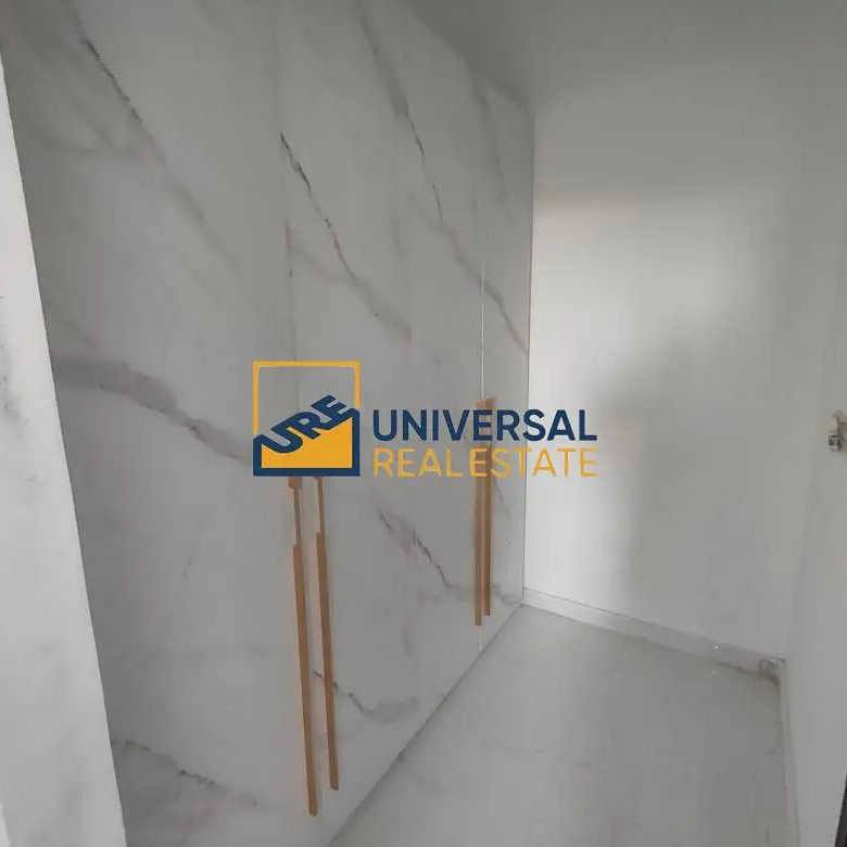 Spacious villa 7 bedrooms | brand new | Excellent location