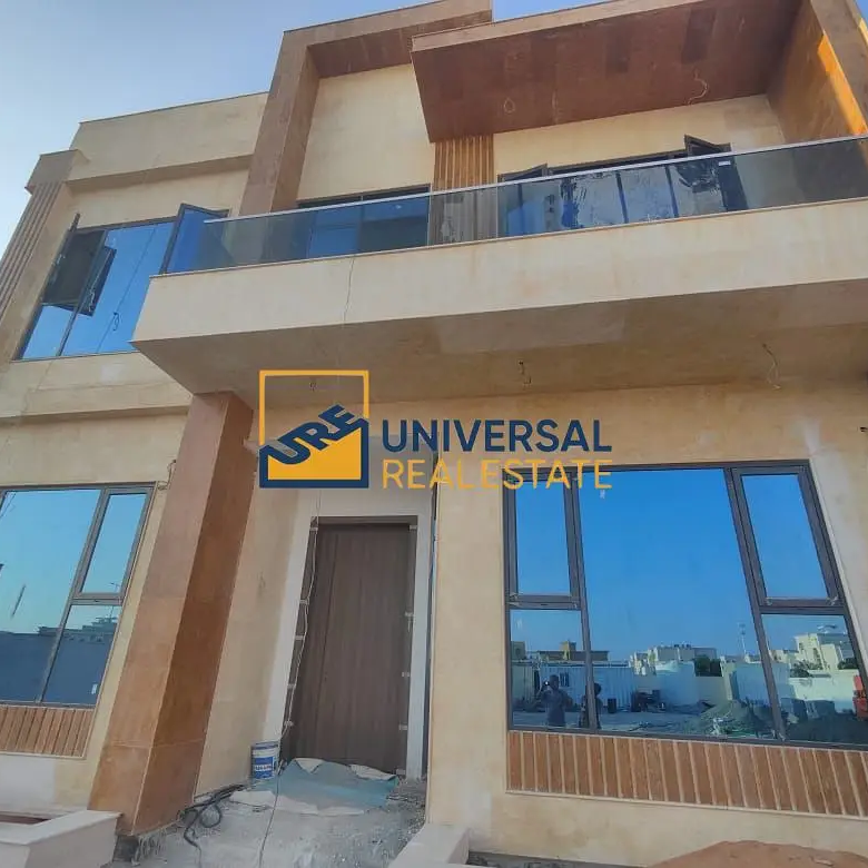 Spacious villa 7 bedrooms | brand new | Excellent location