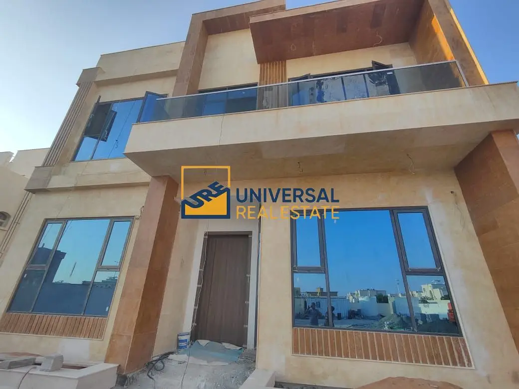 Spacious villa 7 bedrooms | brand new | Excellent location
