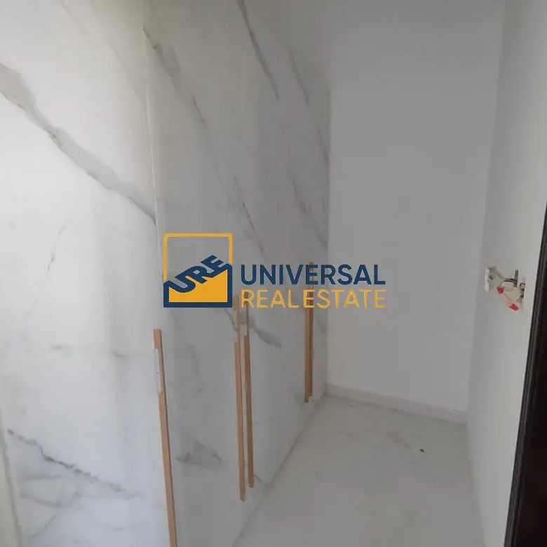Spacious villa 7 bedrooms | brand new | Excellent location