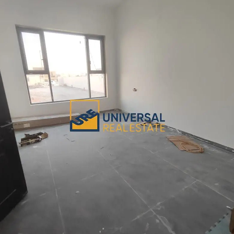 Spacious villa 7 bedrooms | brand new | Excellent location