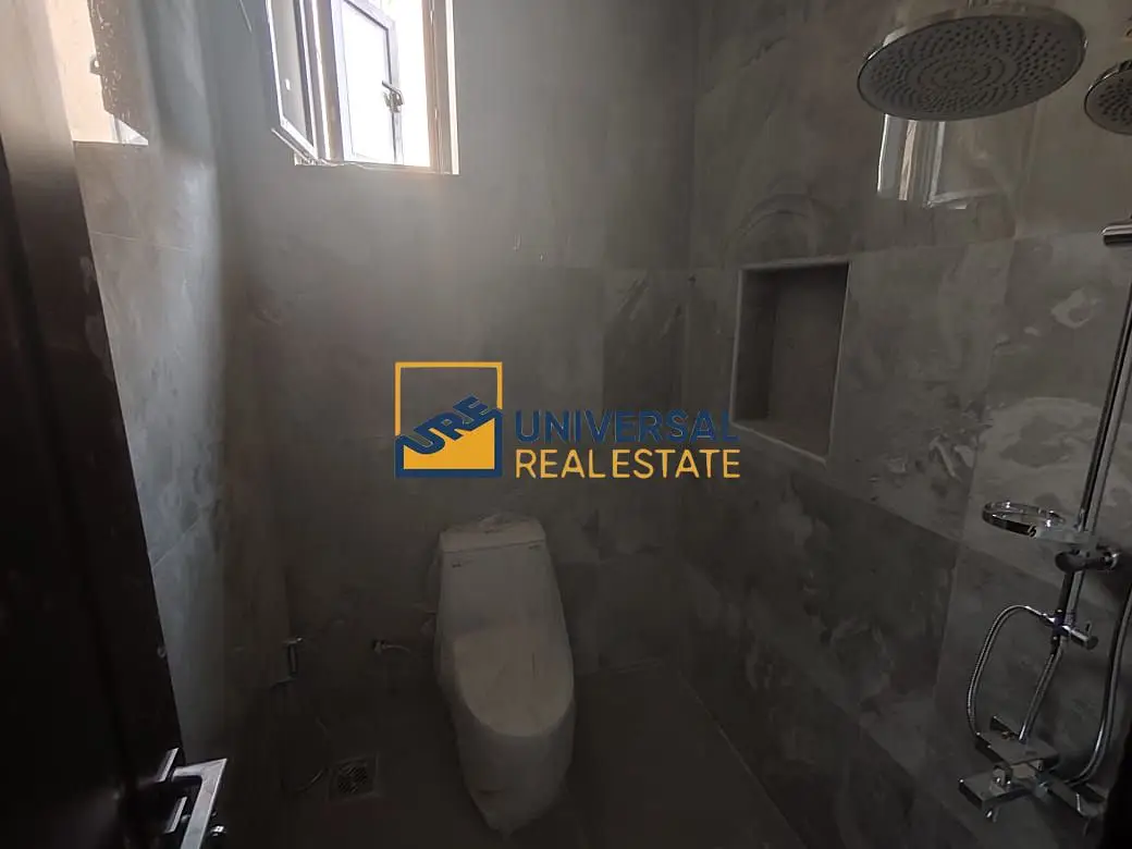 Spacious villa 7 bedrooms | brand new | Excellent location