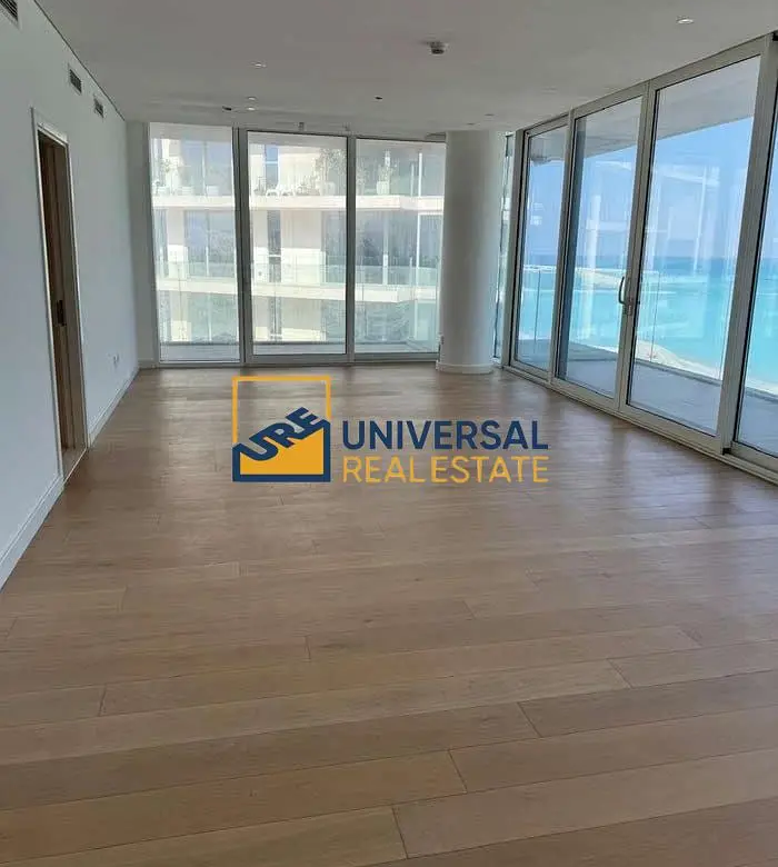 Spacious villa 7 bedrooms | brand new | Excellent location