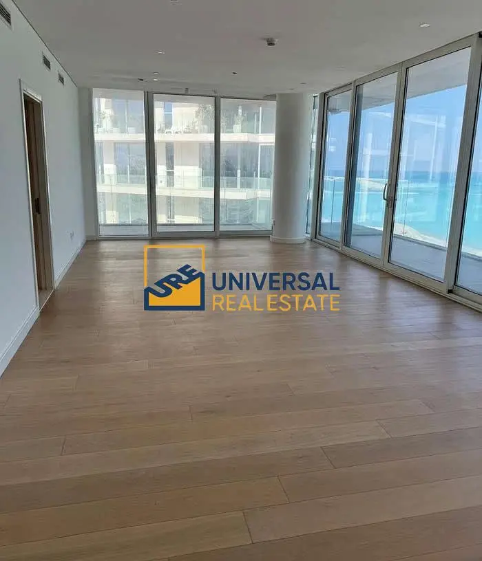 Spacious villa 7 bedrooms | brand new | Excellent location