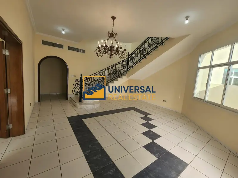 Spacious Villa 6 master Bedrooms | Prime Location