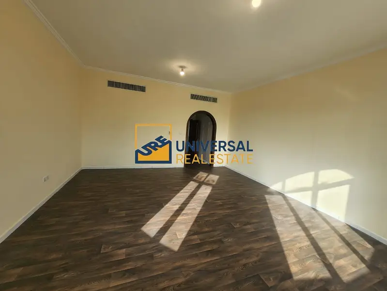 Spacious Villa 6 master Bedrooms | Prime Location