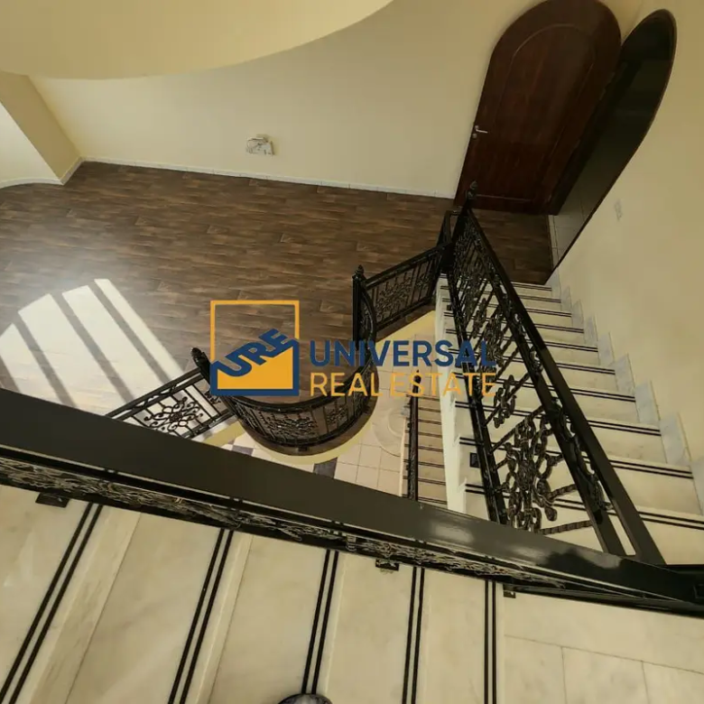 Spacious Villa 6 master Bedrooms | Prime Location