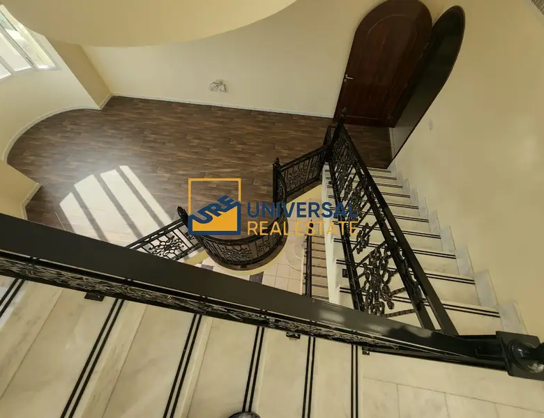 Spacious Villa 6 master Bedrooms | Prime Location