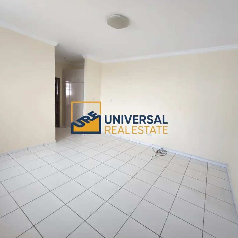 Spacious Villa 6 master Bedrooms | Prime Location