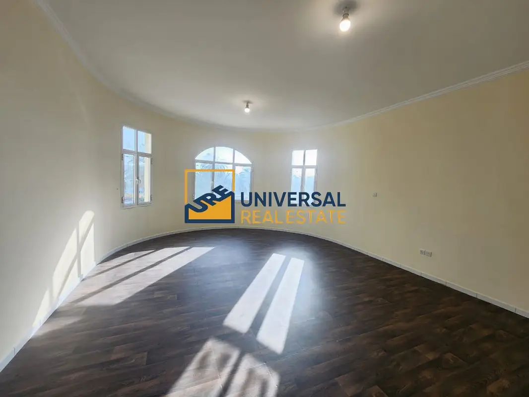 Spacious Villa 6 master Bedrooms | Prime Location