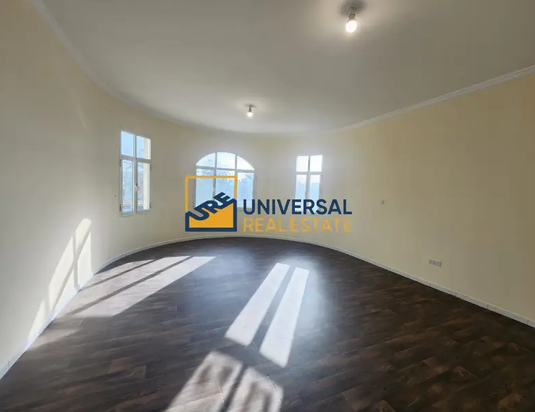 Spacious Villa 6 master Bedrooms | Prime Location