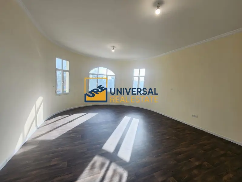 Spacious Villa 6 master Bedrooms | Prime Location