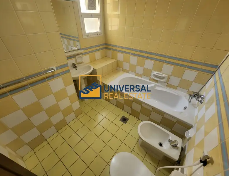 Spacious Villa 6 master Bedrooms | Prime Location