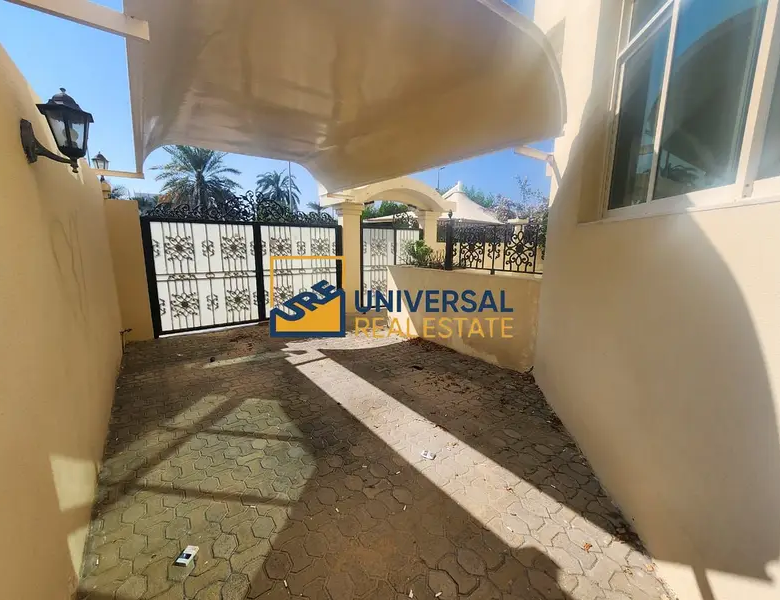 Spacious Villa 6 master Bedrooms | Prime Location