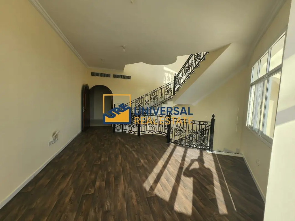 Spacious Villa 6 master Bedrooms | Prime Location