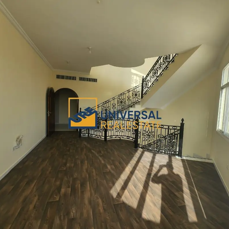 Spacious Villa 6 master Bedrooms | Prime Location