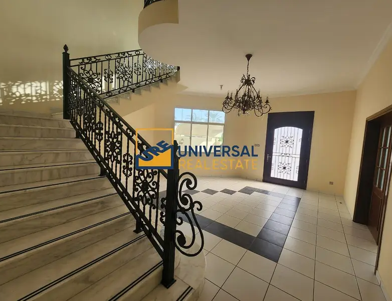 Spacious Villa 6 master Bedrooms | Prime Location
