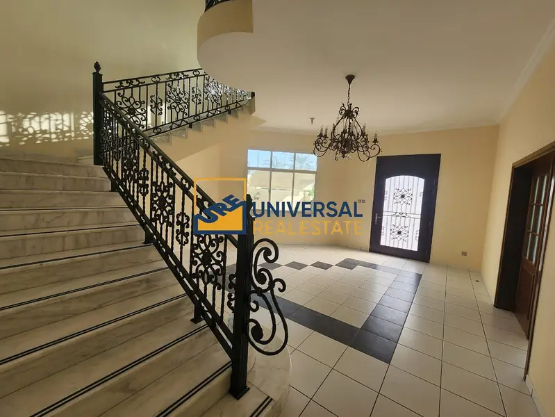 Spacious Villa 6 master Bedrooms | Prime Location
