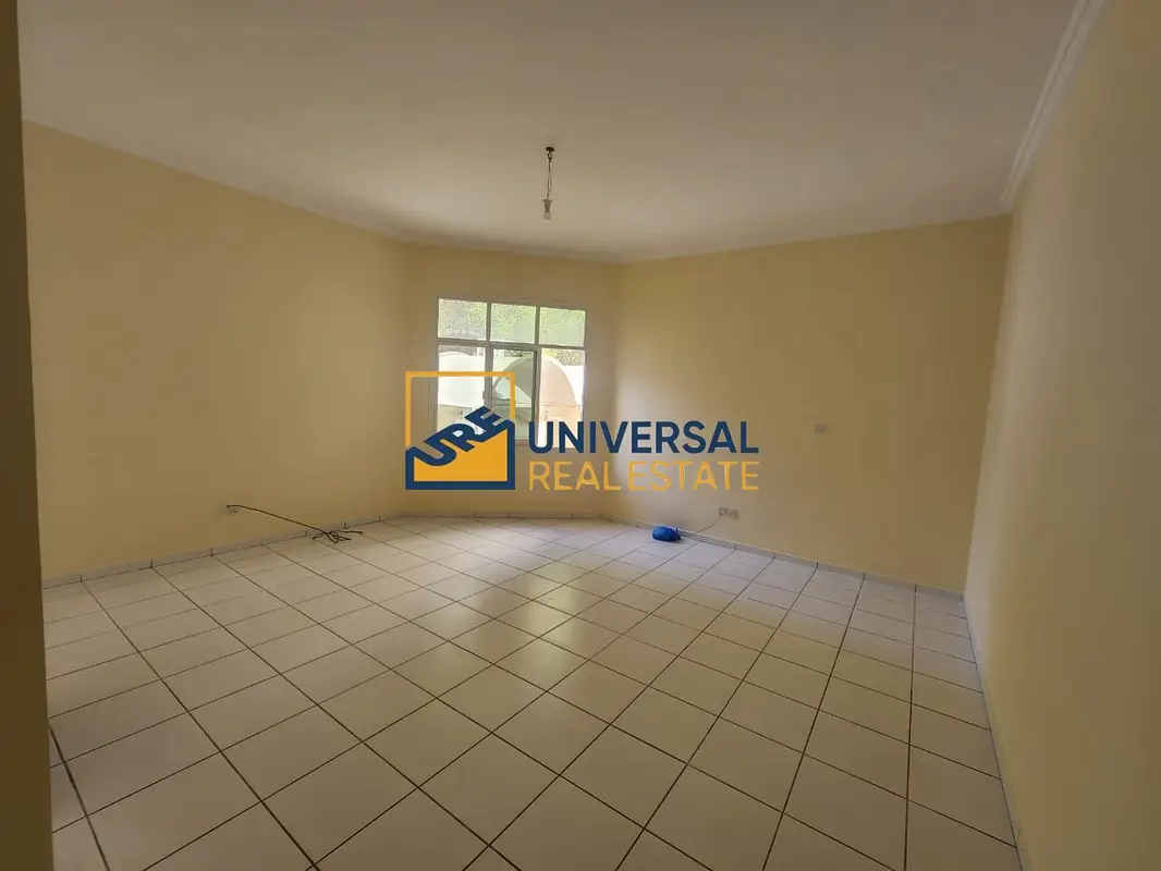 Spacious Villa 6 master Bedrooms | Prime Location