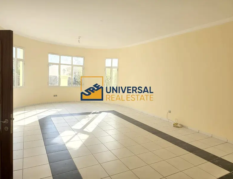 Spacious Villa 6 master Bedrooms | Prime Location