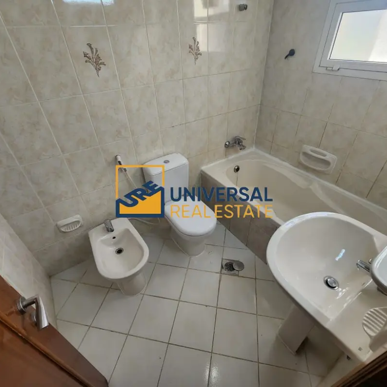 Spacious Villa 6 master Bedrooms | Prime Location