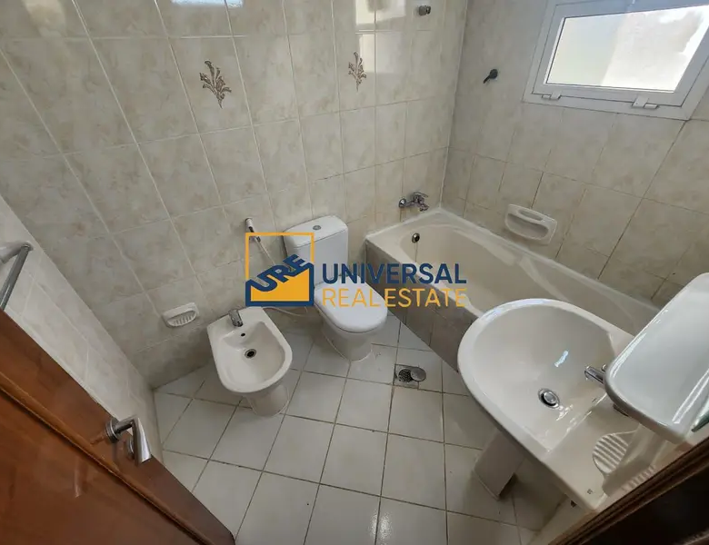 Spacious Villa 6 master Bedrooms | Prime Location