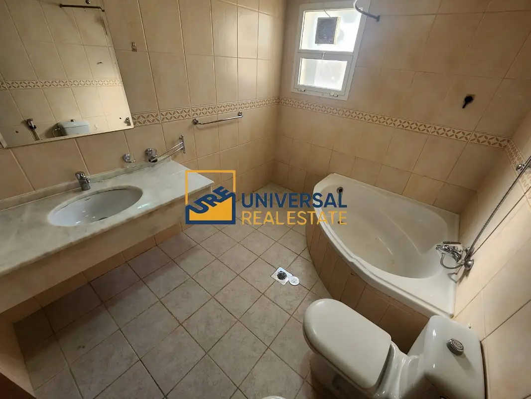 Spacious Villa 6 master Bedrooms | Prime Location