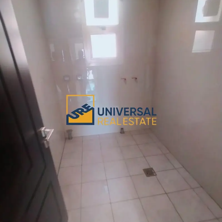 Spacious Villa 7 Bedrooms | Prime Location | Driver's room