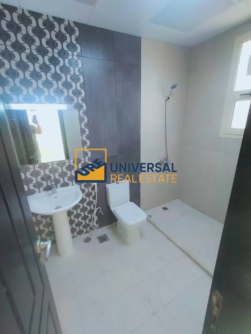 Spacious Villa 7 Bedrooms | Prime Location | Driver's room