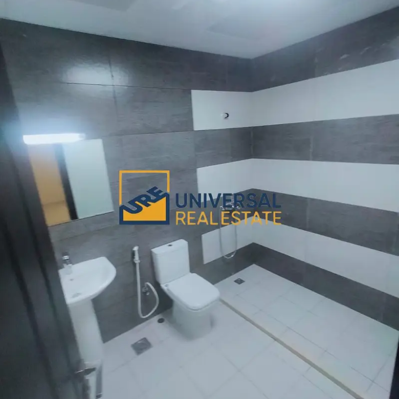 Spacious Villa 7 Bedrooms | Prime Location | Driver's room