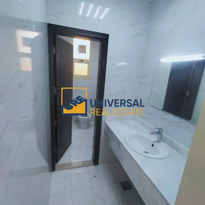 Spacious Villa 7 Bedrooms | Prime Location | Driver's room