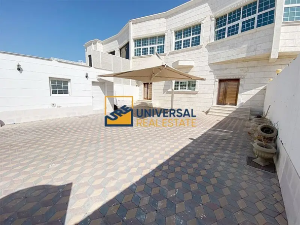Spacious 5 Bedrooms | Prime Location |