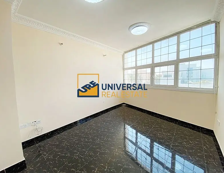 Spacious 5 Bedrooms | Prime Location |