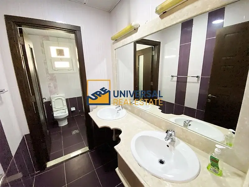 Spacious 5 Bedrooms | Prime Location |