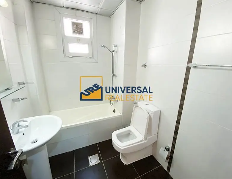 Spacious 5 Bedrooms | Prime Location |