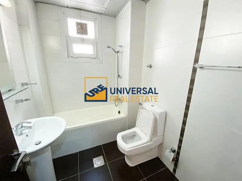 Spacious 5 Bedrooms | Prime Location |